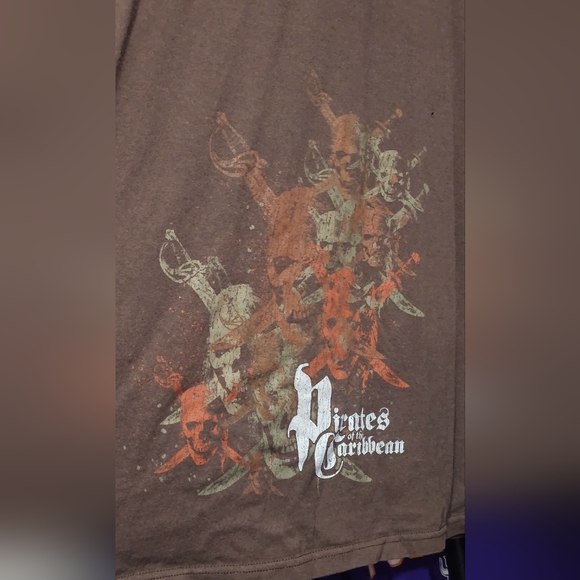 Disney Pirates of the Caribbean Tee - Picture 2 of 7